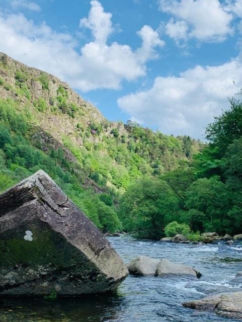 Tyn Y Simdde - Secluded Mountain Stay - Stunning Views Of Eryri Dolgellau Bagian luar foto