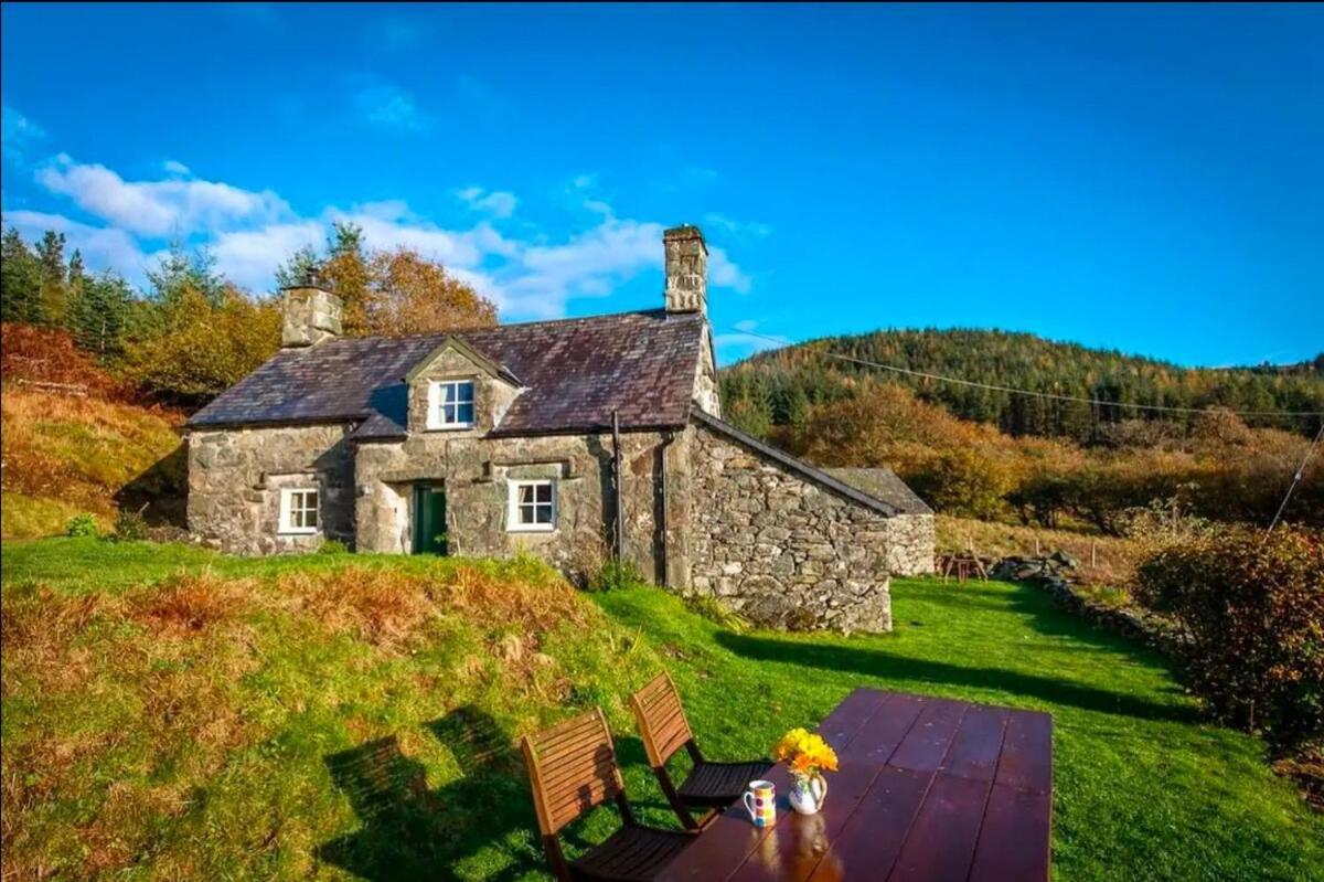 Tyn Y Simdde - Secluded Mountain Stay - Stunning Views Of Eryri Dolgellau Bagian luar foto